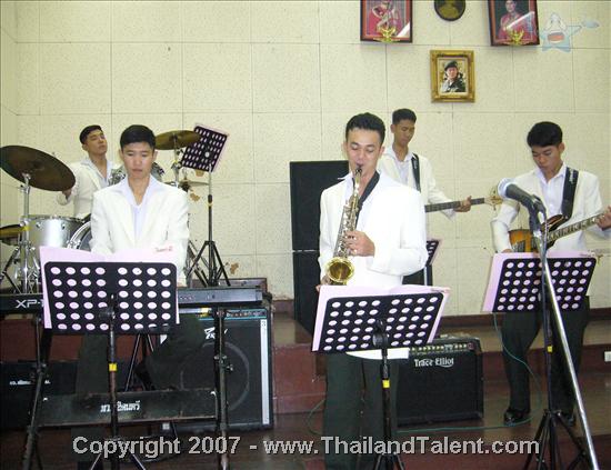 Thailand Talent - MC, Pretty, Singers, Dancers, Promotion Girls, Modeling, Recruitment Agency For The Entertainment Industry Bangkok - http://www.thailandtalent.com?amamshow