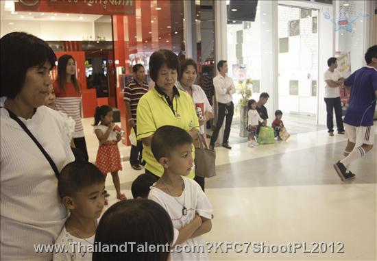 Thailand Talent - MC, Pretty, Singers, Dancers, Promotion Girls, Modeling, Recruitment Agency For The Entertainment Industry Bangkok - http://www.thailandtalent.com?KFC7ShootPL2012